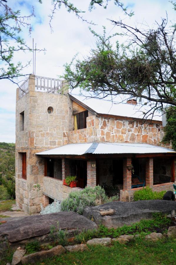 La Toma Complejo De Montana - Cabanas Y Habitaciones En Hosteria Міна-Клаверо Екстер'єр фото