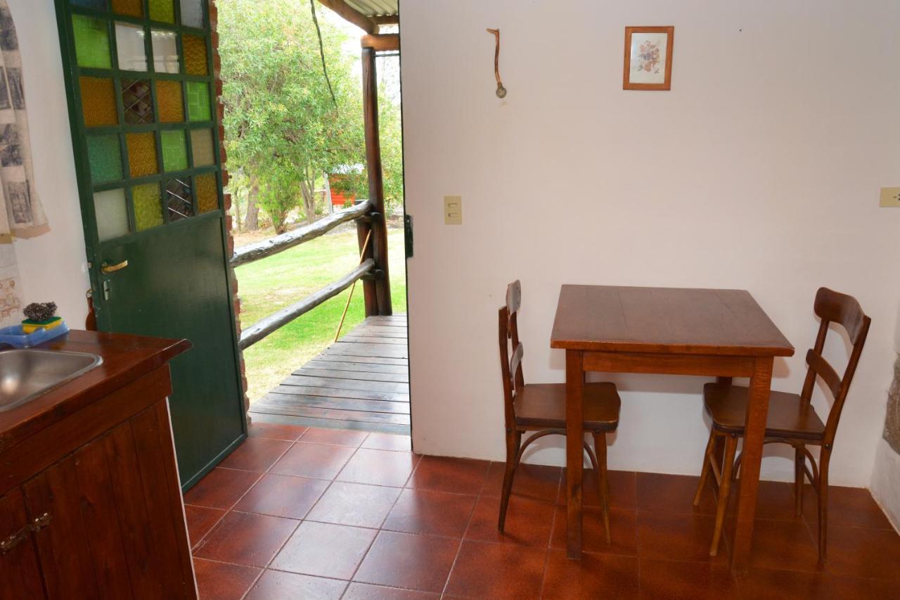 La Toma Complejo De Montana - Cabanas Y Habitaciones En Hosteria Міна-Клаверо Екстер'єр фото