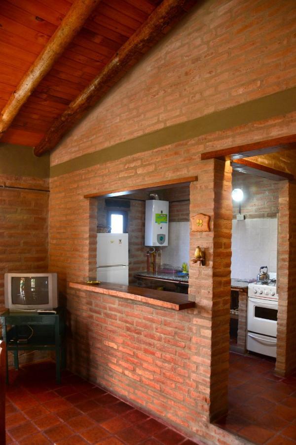 La Toma Complejo De Montana - Cabanas Y Habitaciones En Hosteria Міна-Клаверо Екстер'єр фото