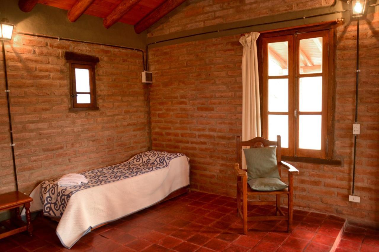 La Toma Complejo De Montana - Cabanas Y Habitaciones En Hosteria Міна-Клаверо Екстер'єр фото