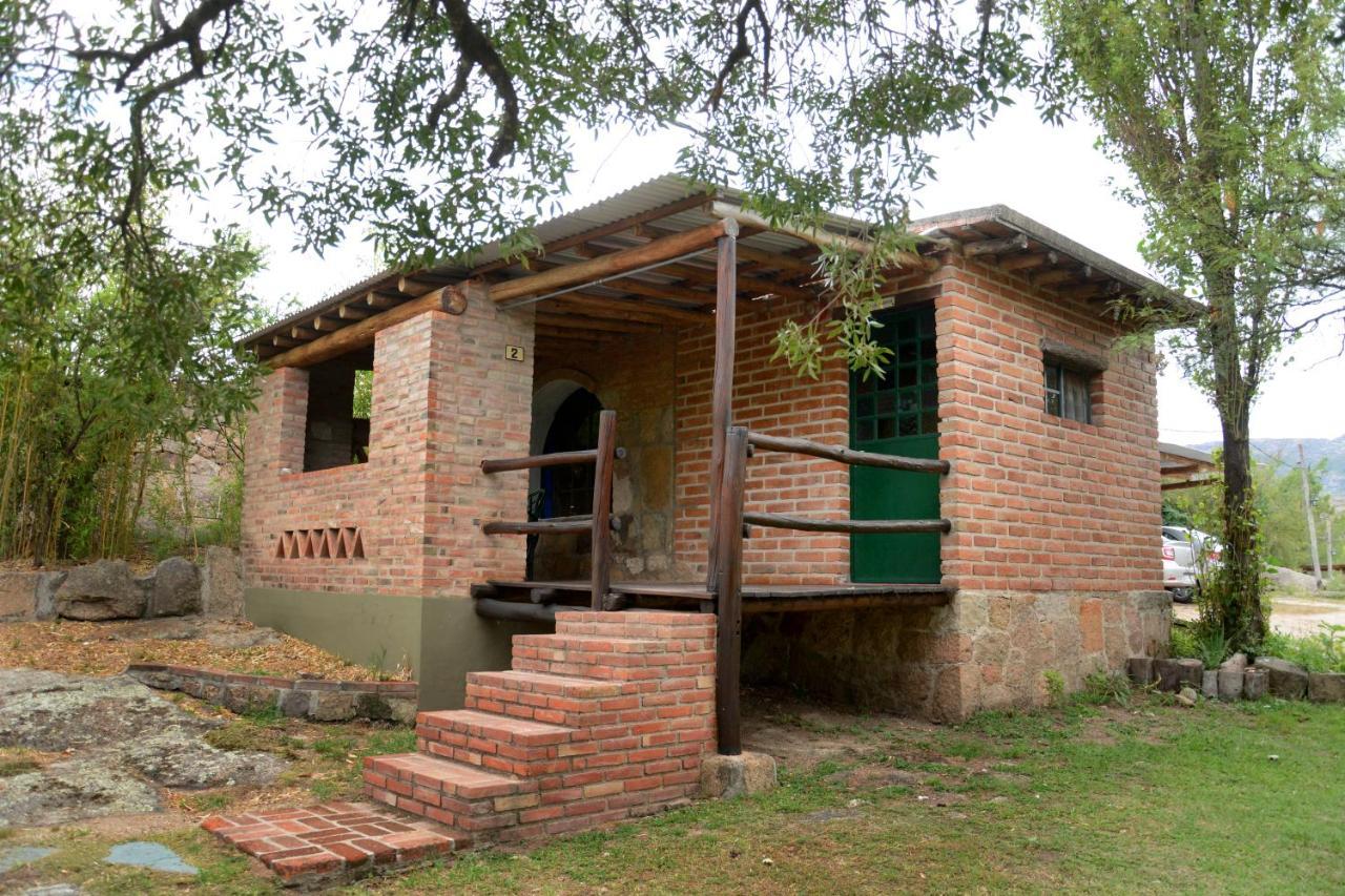 La Toma Complejo De Montana - Cabanas Y Habitaciones En Hosteria Міна-Клаверо Екстер'єр фото