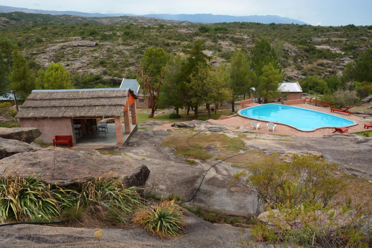 La Toma Complejo De Montana - Cabanas Y Habitaciones En Hosteria Міна-Клаверо Екстер'єр фото