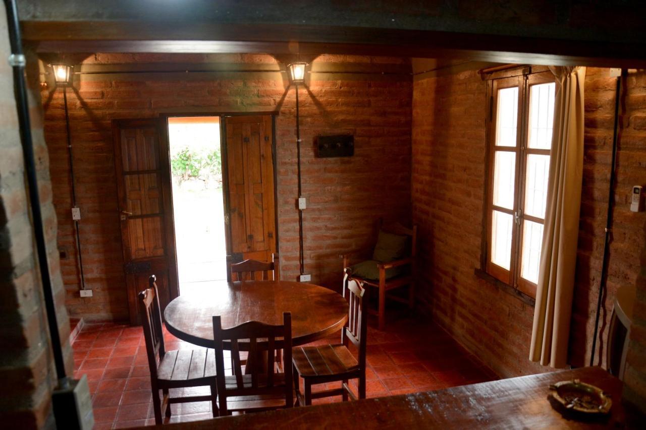 La Toma Complejo De Montana - Cabanas Y Habitaciones En Hosteria Міна-Клаверо Екстер'єр фото